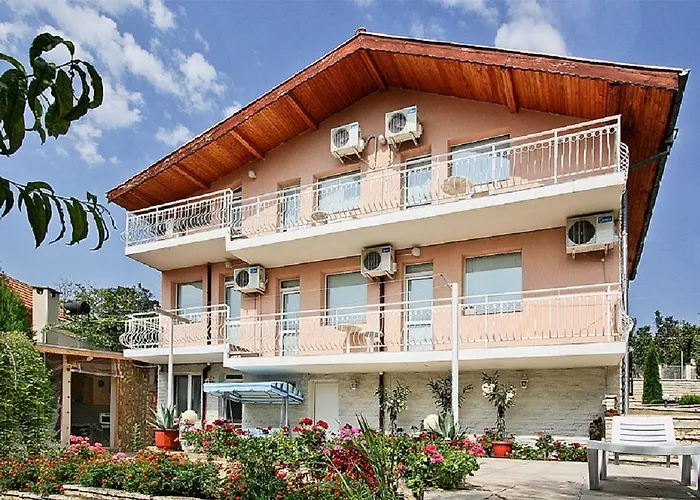 Πανσιόν Karina Μπαλτσίκ