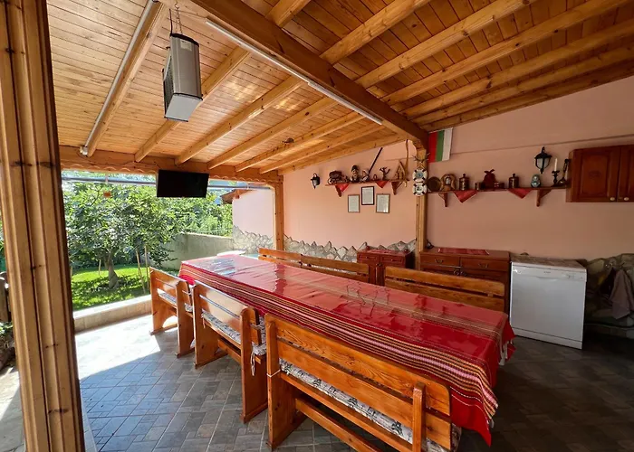 Karina Πανσιόν